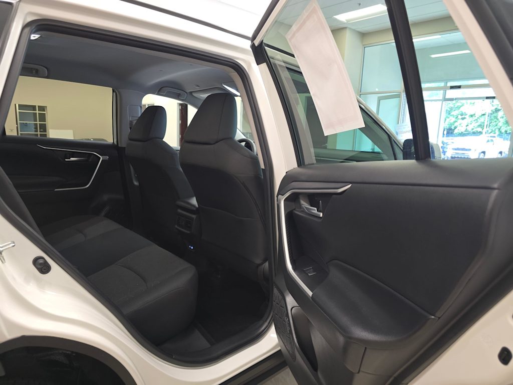 Thumbnail: 2023 Toyota RAV4 - 30