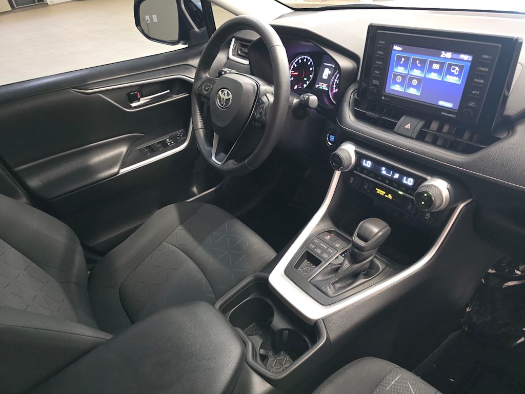 Thumbnail: 2021 Toyota RAV4 - 31