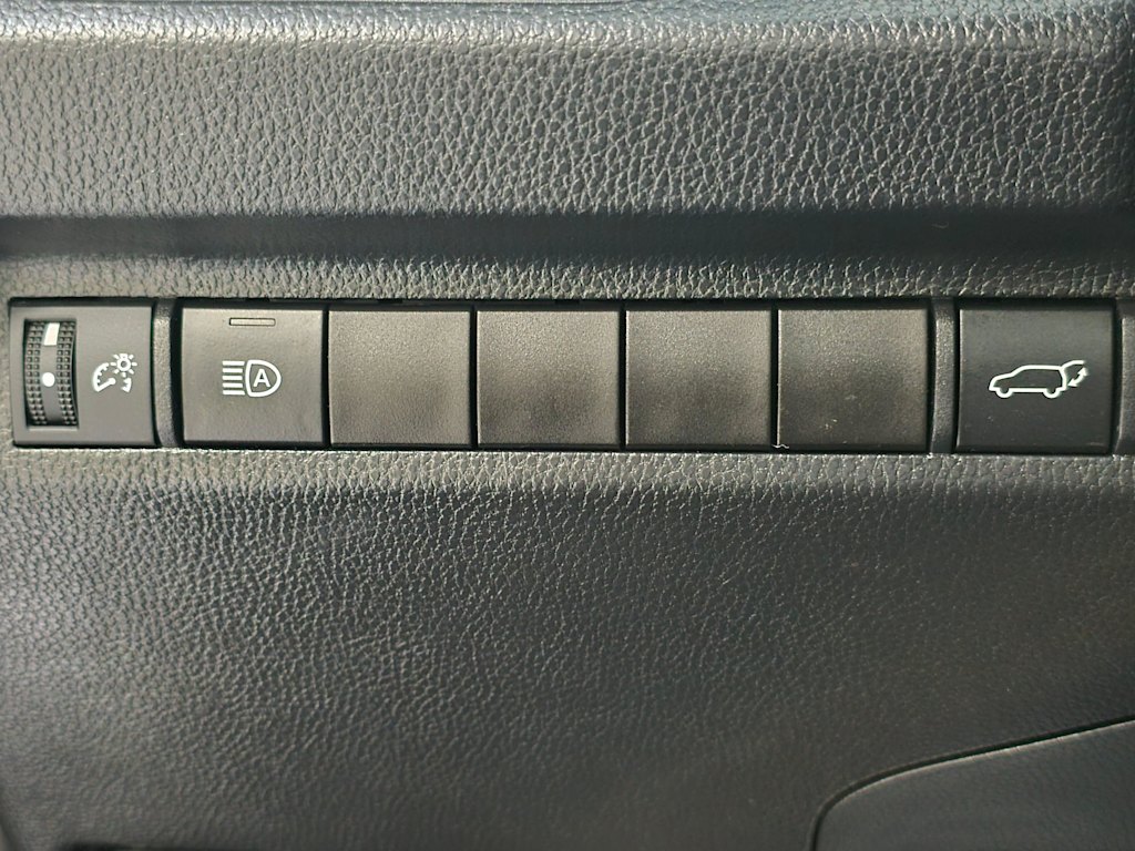 Thumbnail: 2024 Toyota RAV4 - 25