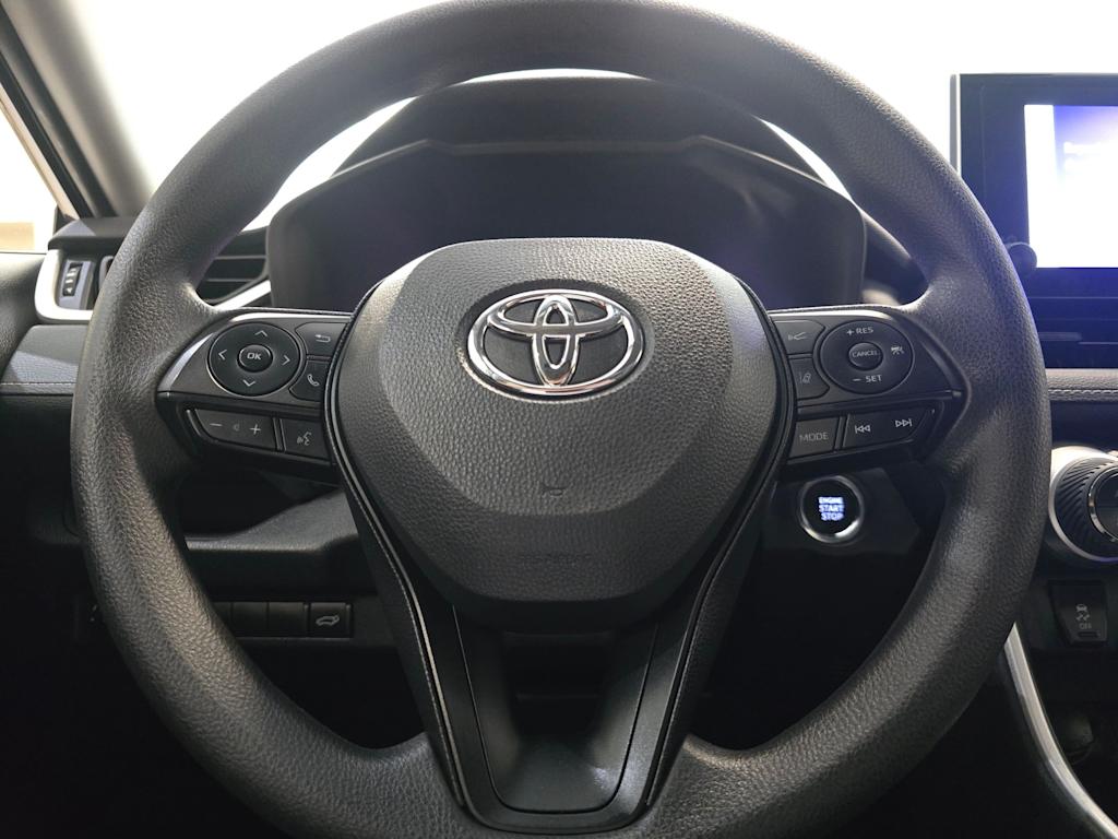 Thumbnail: 2024 Toyota RAV4 - 13