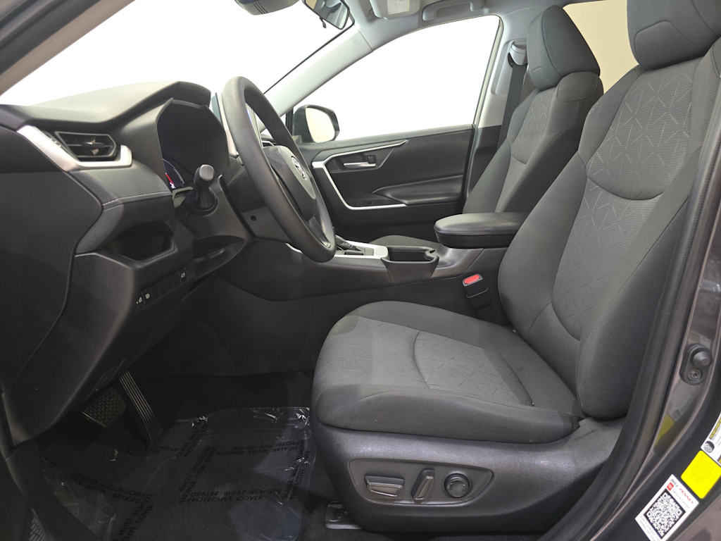 Thumbnail: 2024 Toyota RAV4 - 10