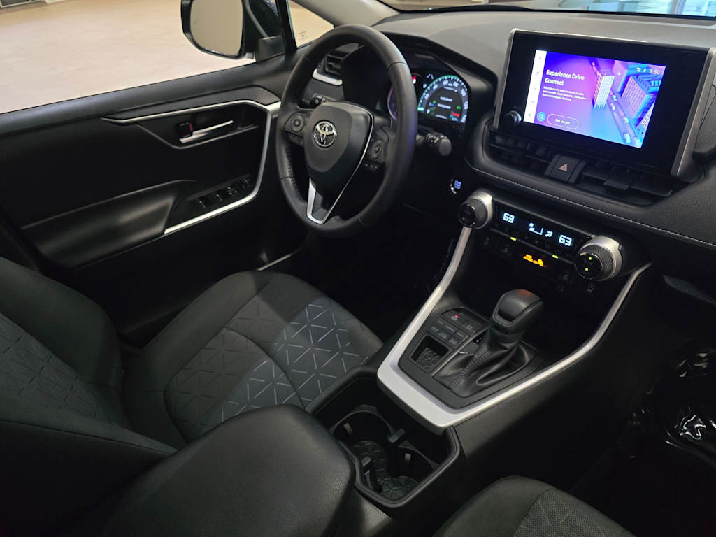 Thumbnail: 2025 Toyota RAV4 - 14