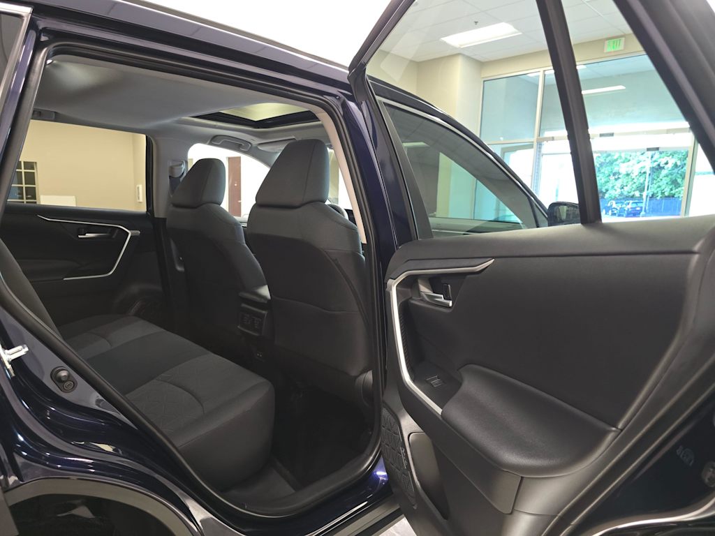 Thumbnail: 2025 Toyota RAV4 - 30