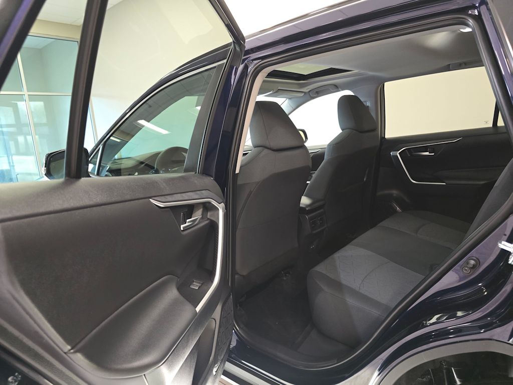 Thumbnail: 2025 Toyota RAV4 - 28