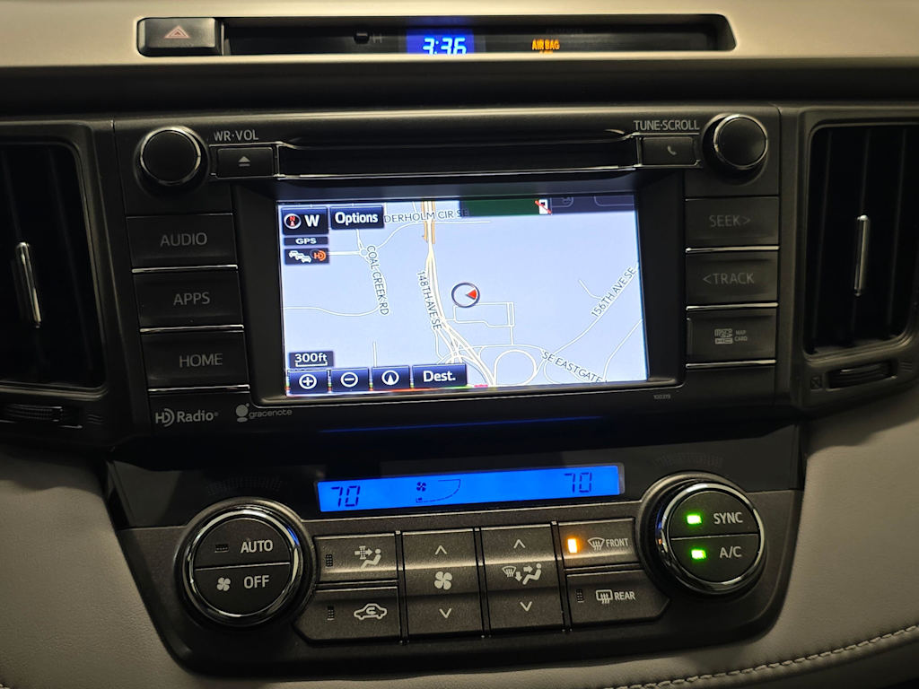 Thumbnail: 2015 Toyota RAV4 - 21