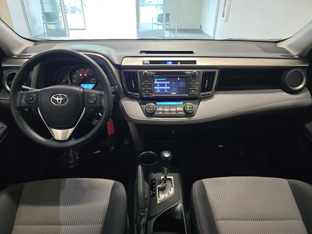 Thumbnail: 2015 Toyota RAV4 - 9