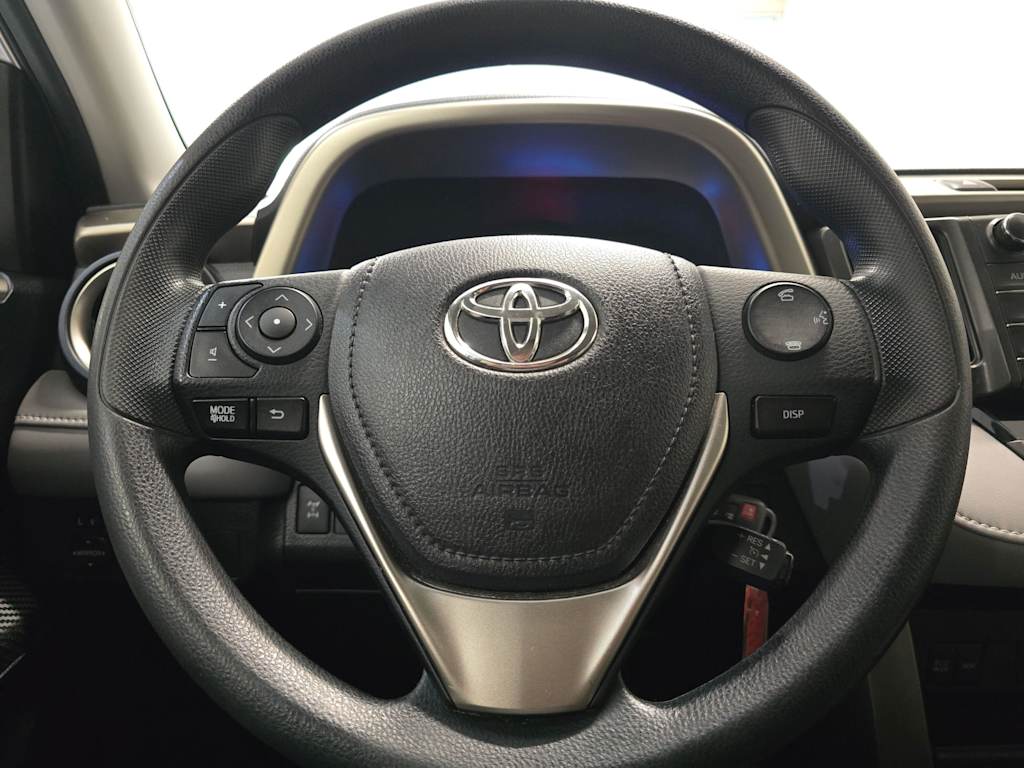 Thumbnail: 2015 Toyota RAV4 - 13