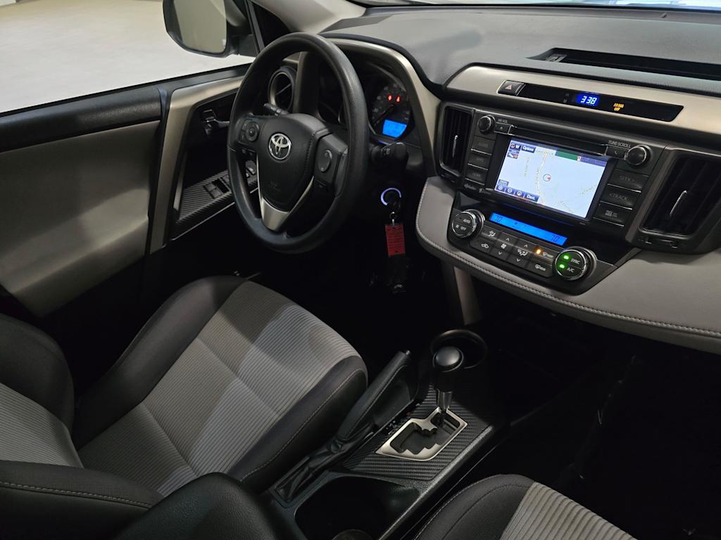 Thumbnail: 2015 Toyota RAV4 - 30