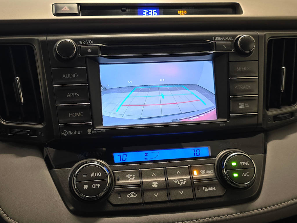 Thumbnail: 2015 Toyota RAV4 - 15