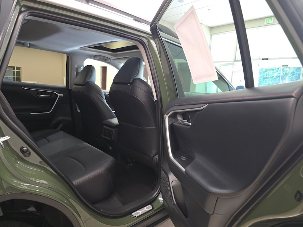 Thumbnail: 2024 Toyota RAV4 - 32
