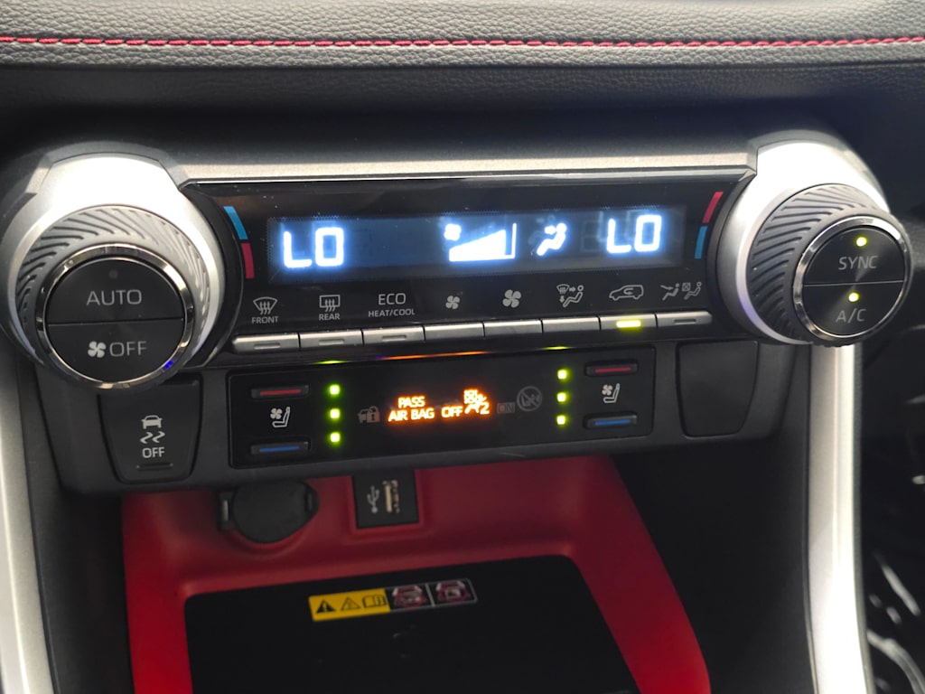 Thumbnail: 2024 Toyota RAV4 - 23