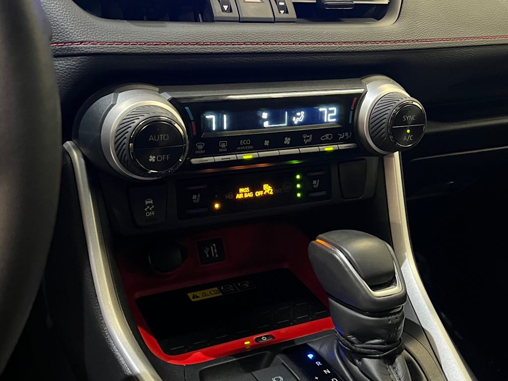 Thumbnail: 2024 Toyota RAV4 - 28