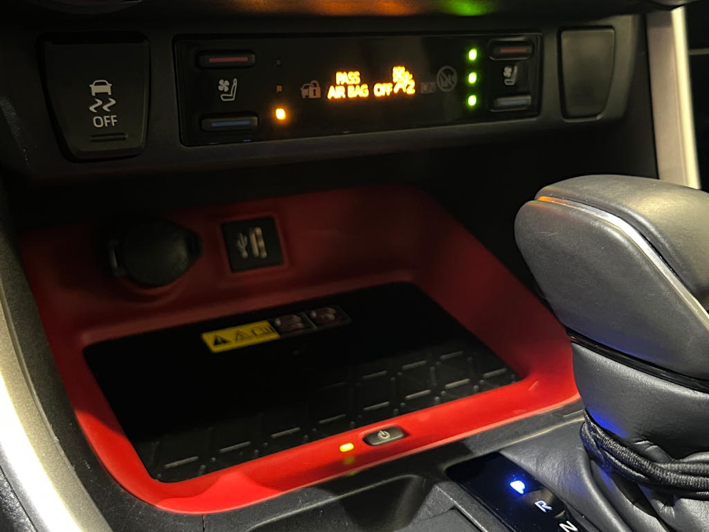 Thumbnail: 2024 Toyota RAV4 - 30