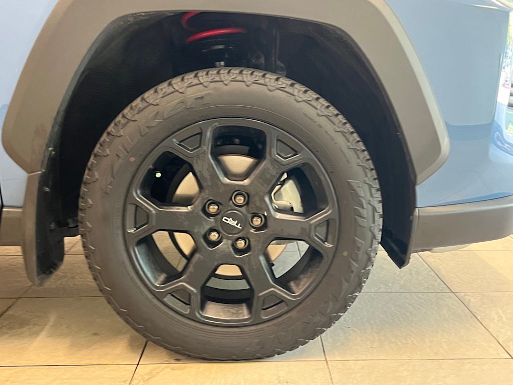 Thumbnail: 2024 Toyota RAV4 - 8