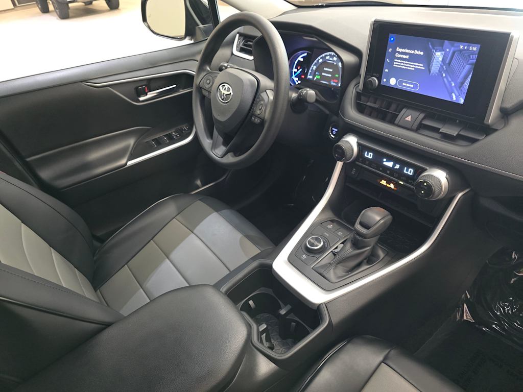 Thumbnail: 2024 Toyota RAV4 - 15