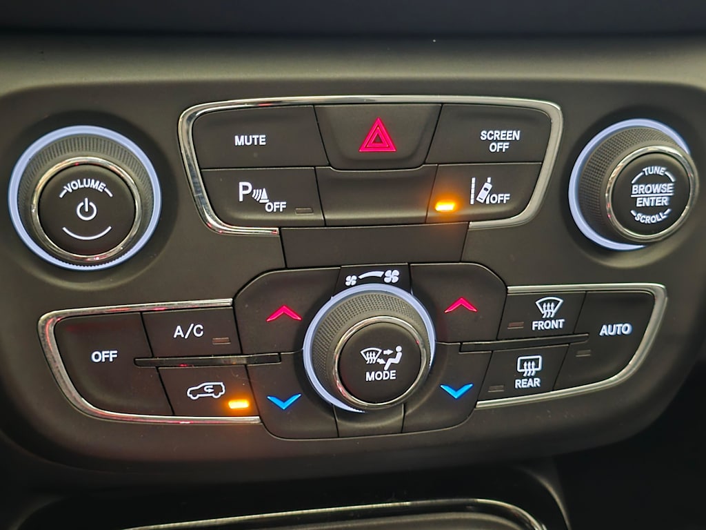 Thumbnail: 2018 Jeep Compass - 21
