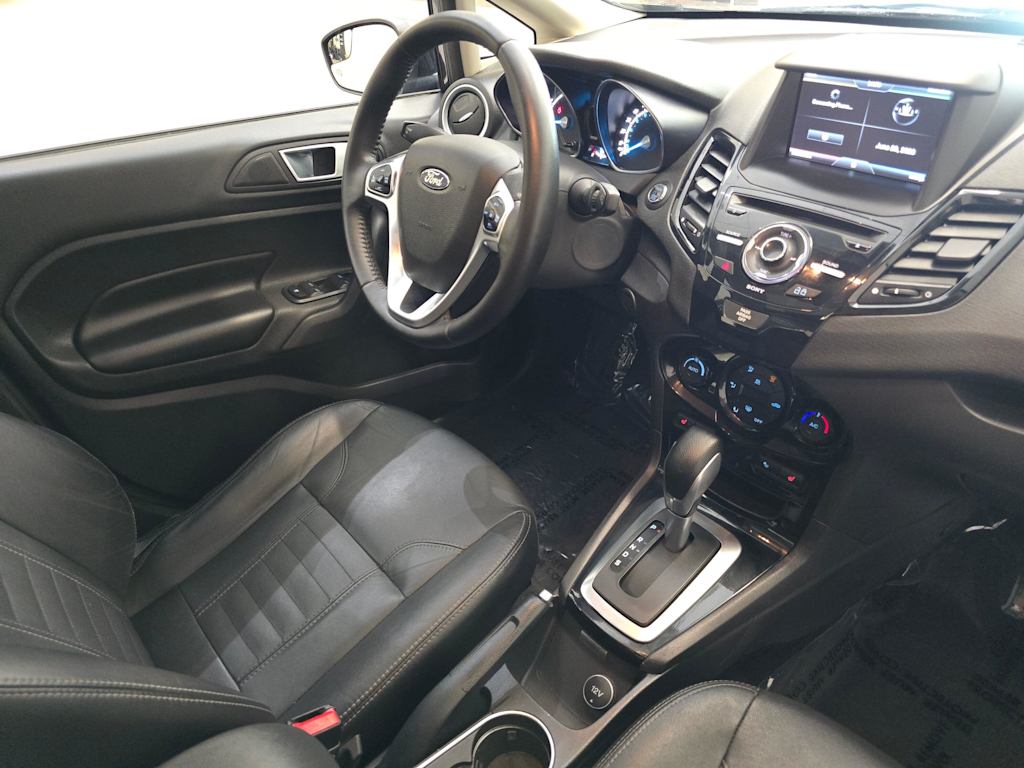 Thumbnail: 2014 Ford Fiesta - 14