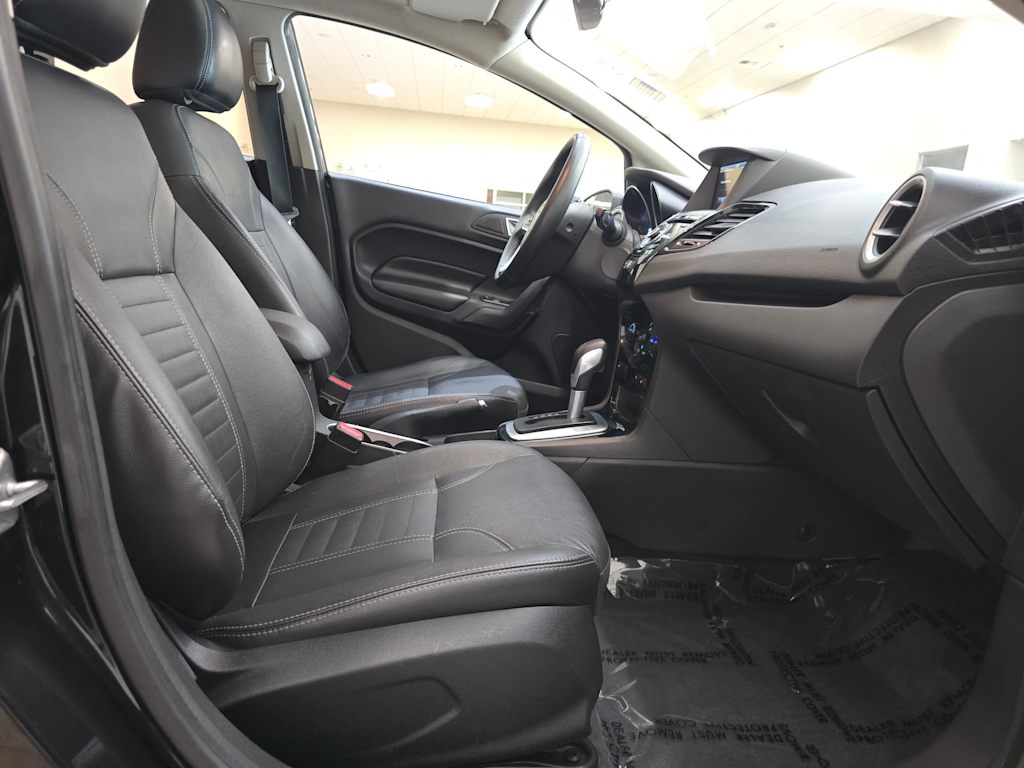 Thumbnail: 2014 Ford Fiesta - 31