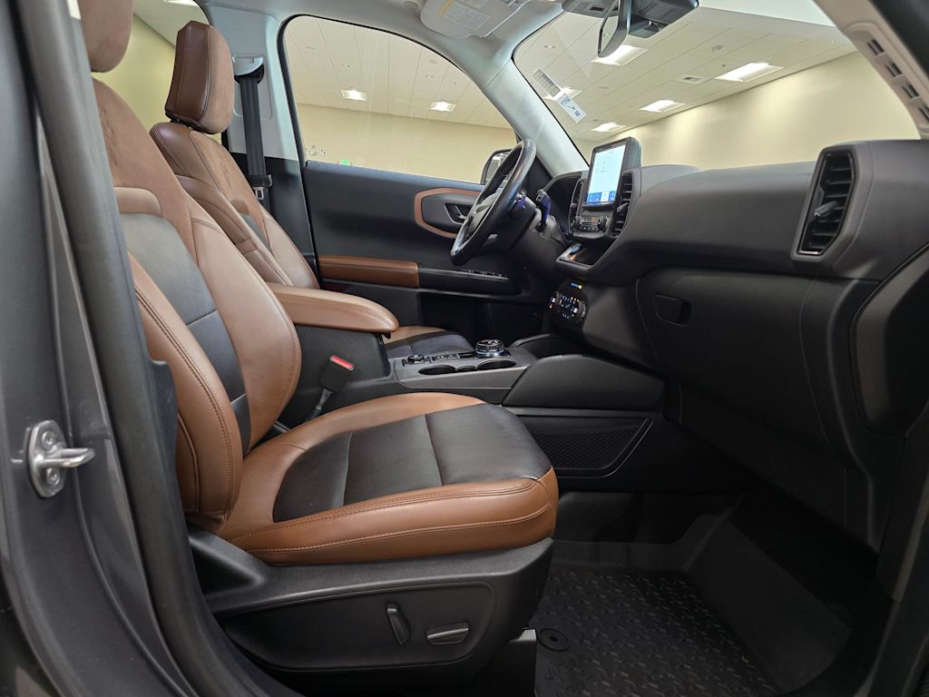 Thumbnail: 2021 Ford Bronco Sport - 12