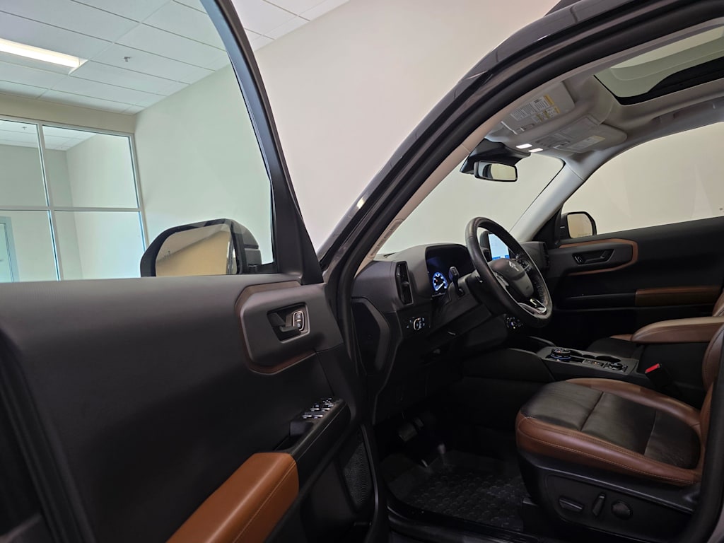 Thumbnail: 2021 Ford Bronco Sport - 15