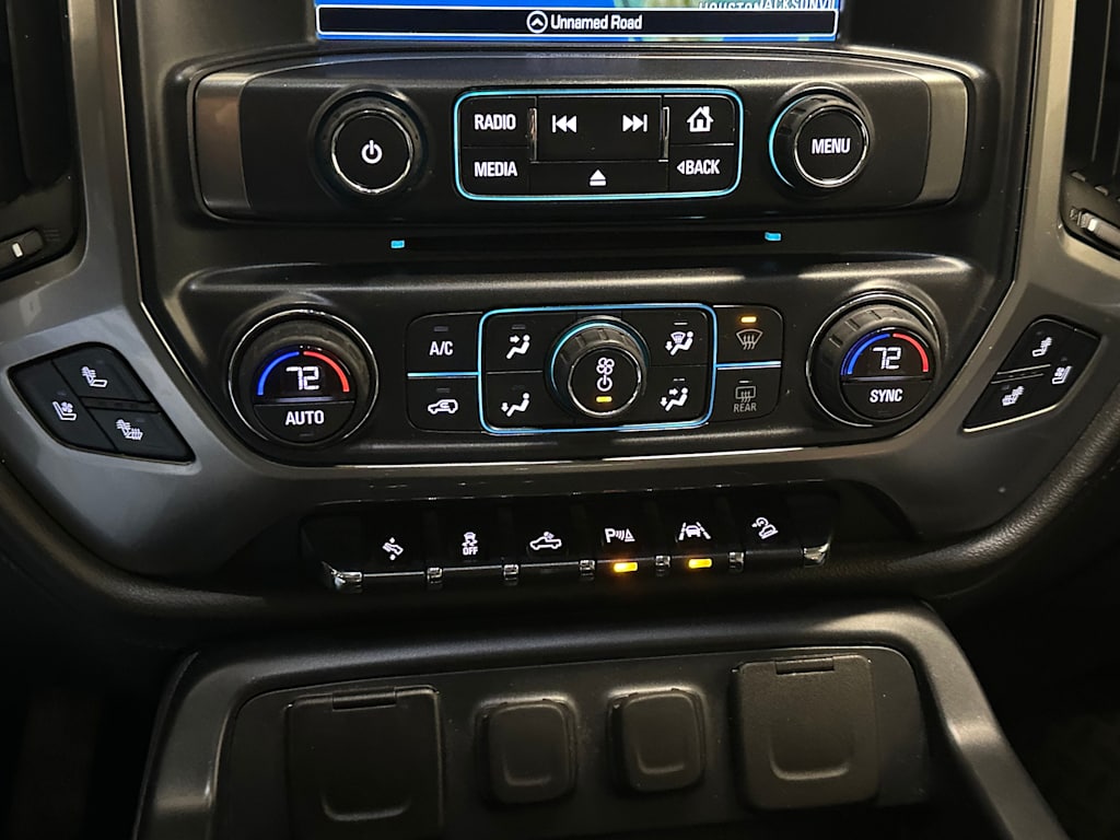 Thumbnail: 2018 Chevrolet Silverado 1500 - 22