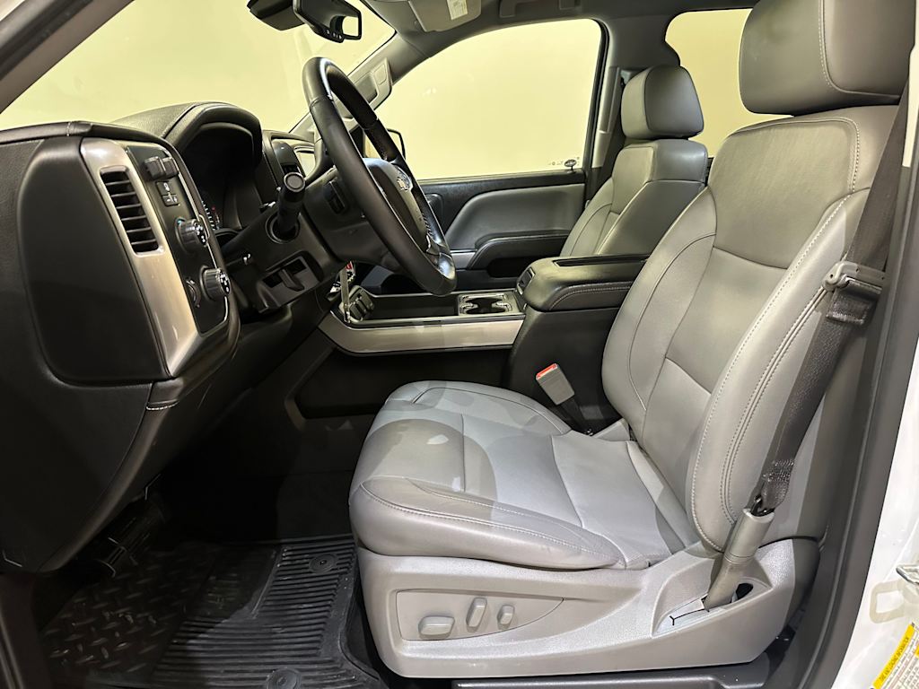 Thumbnail: 2018 Chevrolet Silverado 1500 - 10