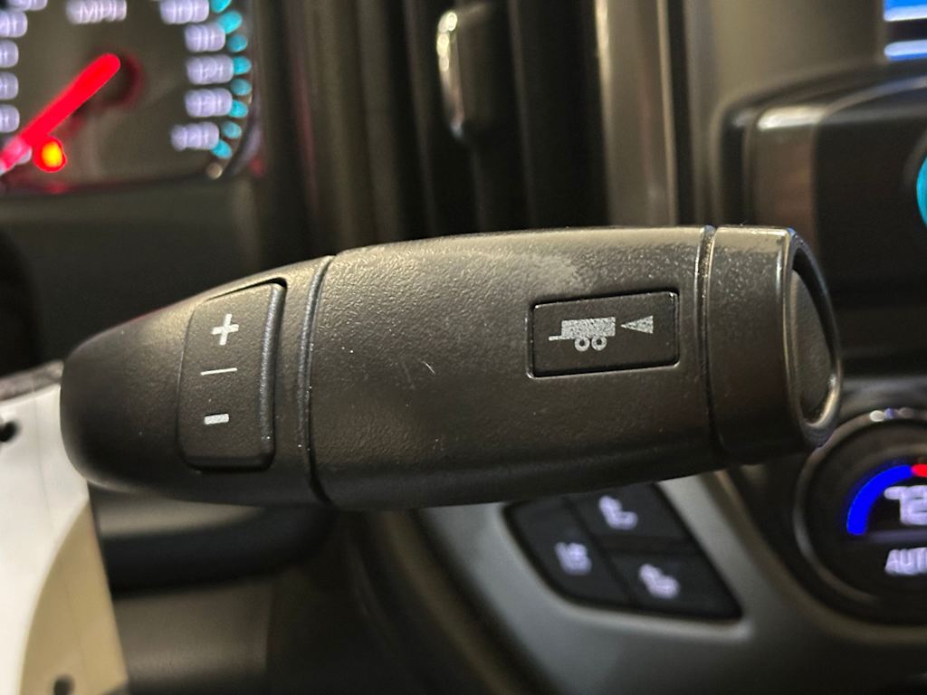 Thumbnail: 2018 Chevrolet Silverado 1500 - 23