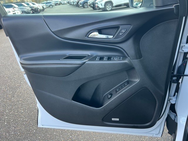 2021 Chevrolet Equinox Premier 23