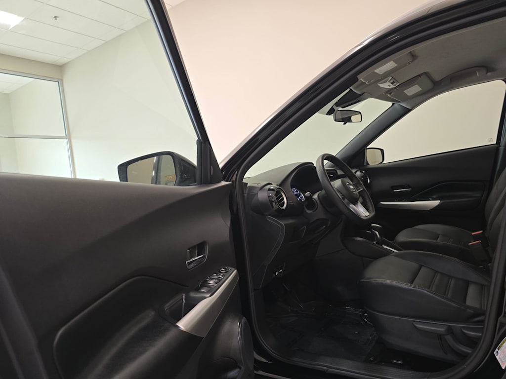 Thumbnail: 2020 Nissan Kicks - 29