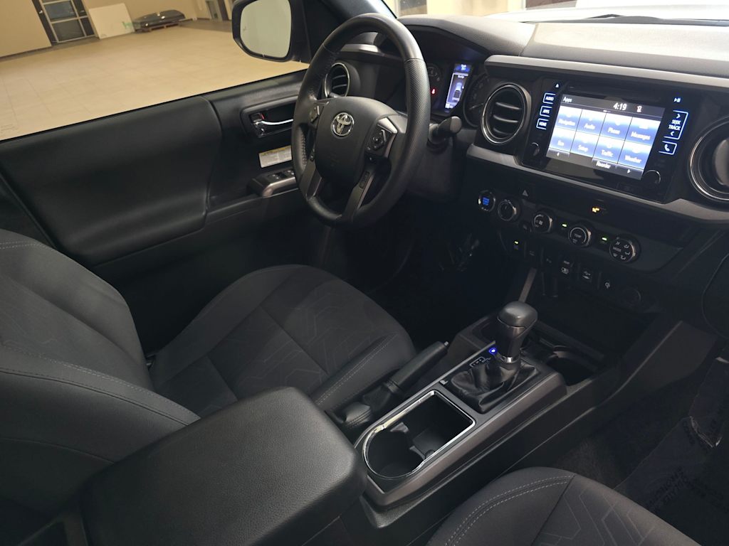 Thumbnail: 2019 Toyota Tacoma - 30