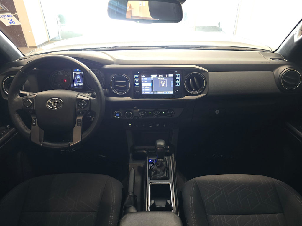Thumbnail: 2019 Toyota Tacoma - 8