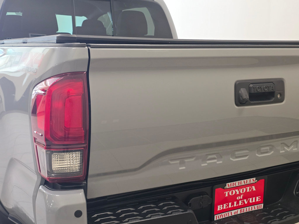 Thumbnail: 2019 Toyota Tacoma - 20