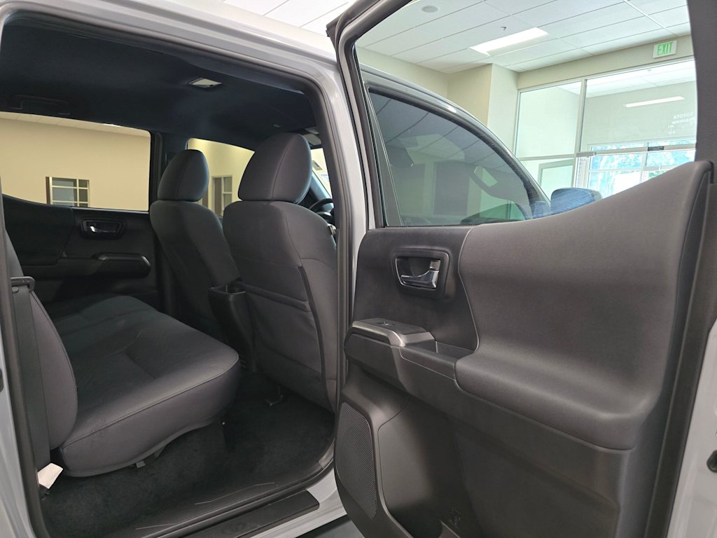 Thumbnail: 2019 Toyota Tacoma - 28