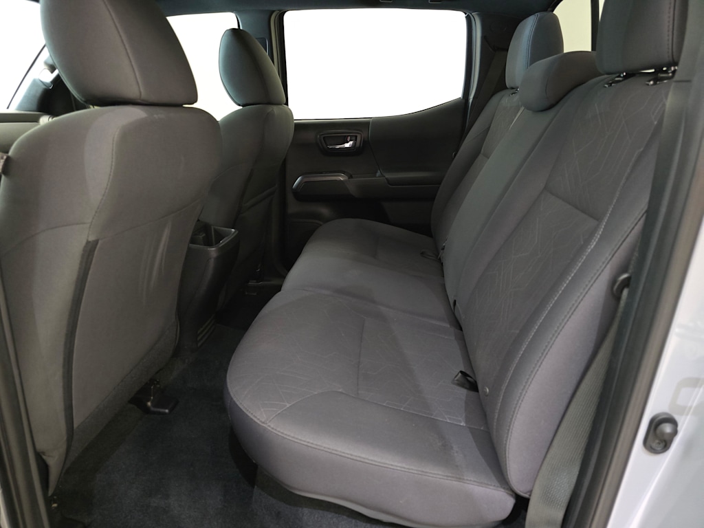 Thumbnail: 2019 Toyota Tacoma - 11
