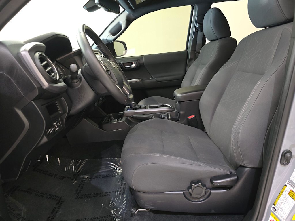Thumbnail: 2019 Toyota Tacoma - 9
