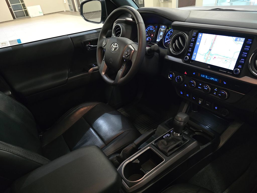Thumbnail: 2021 Toyota Tacoma - 32