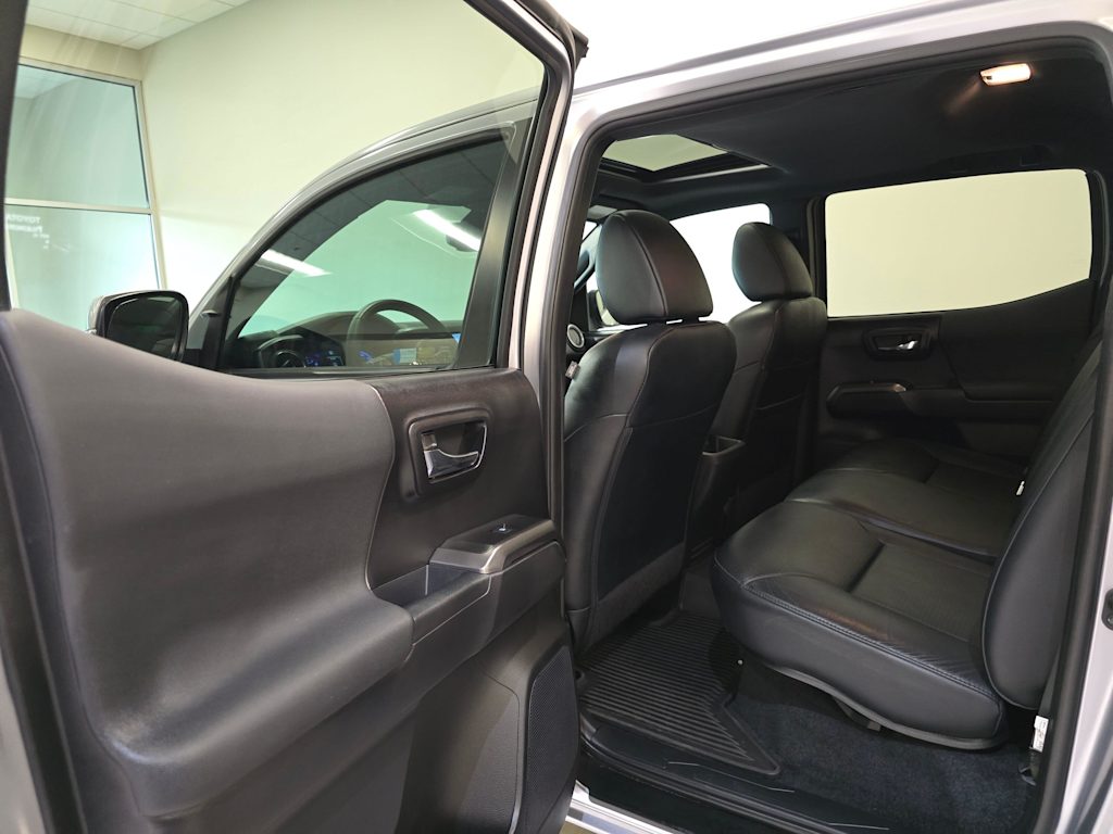 Thumbnail: 2021 Toyota Tacoma - 28