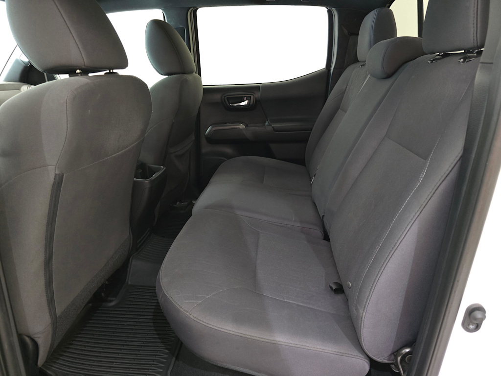 Thumbnail: 2018 Toyota Tacoma - 13