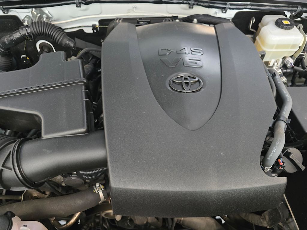 Thumbnail: 2018 Toyota Tacoma - 9