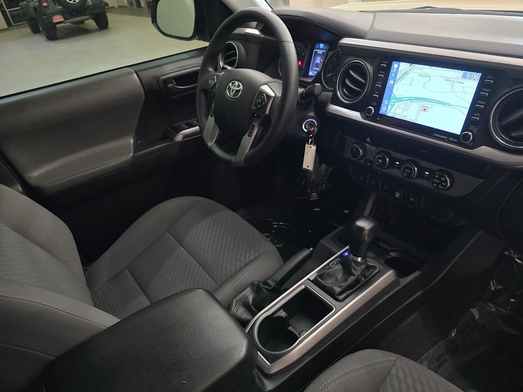 Thumbnail: 2020 Toyota Tacoma - 32