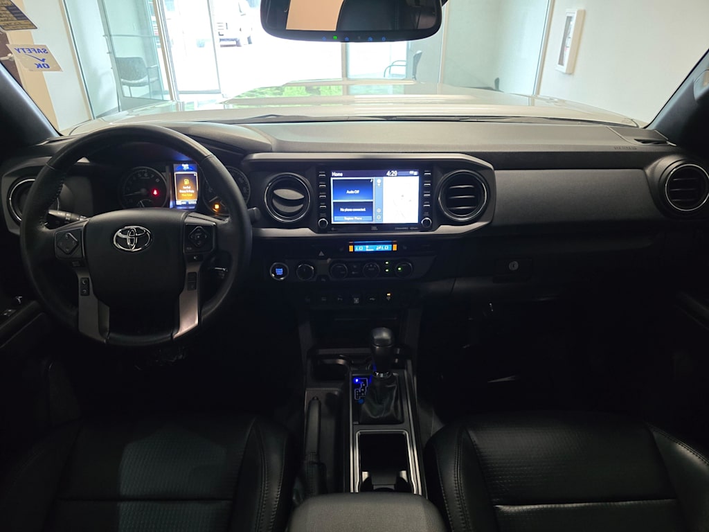 Thumbnail: 2022 Toyota Tacoma - 10