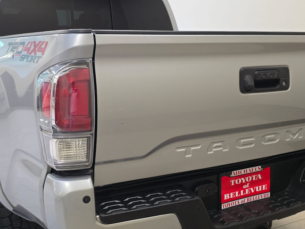 Thumbnail: 2022 Toyota Tacoma - 16