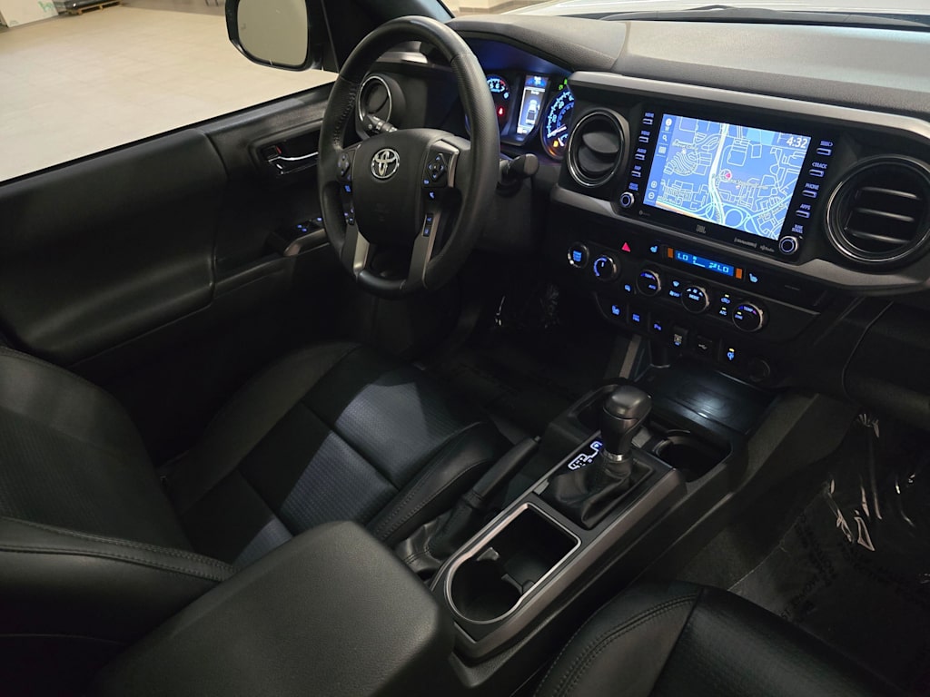 Thumbnail: 2022 Toyota Tacoma - 15