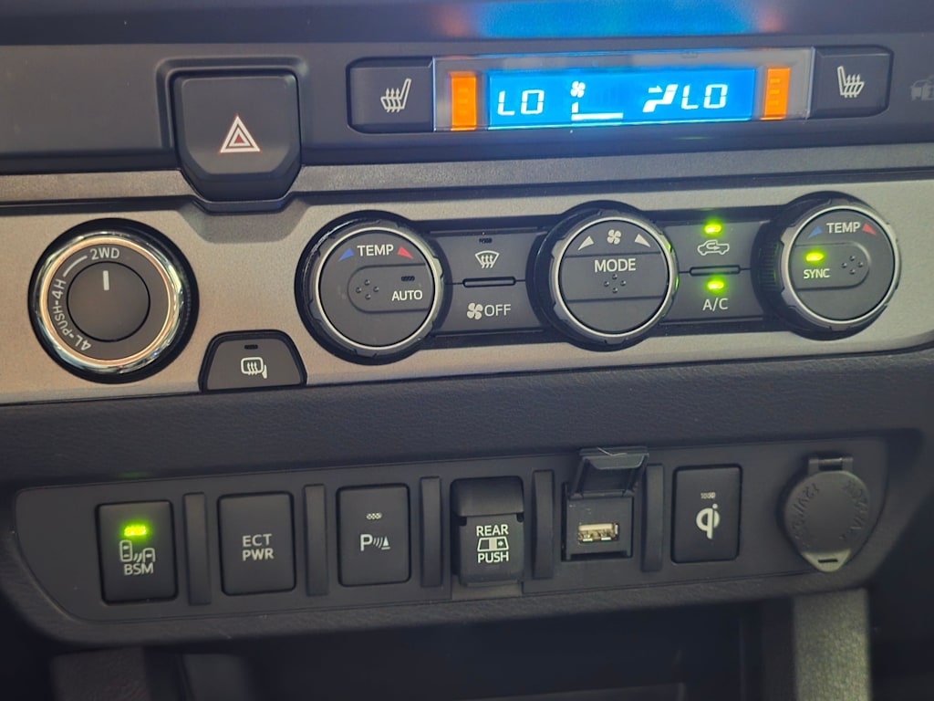 Thumbnail: 2023 Toyota Tacoma - 24