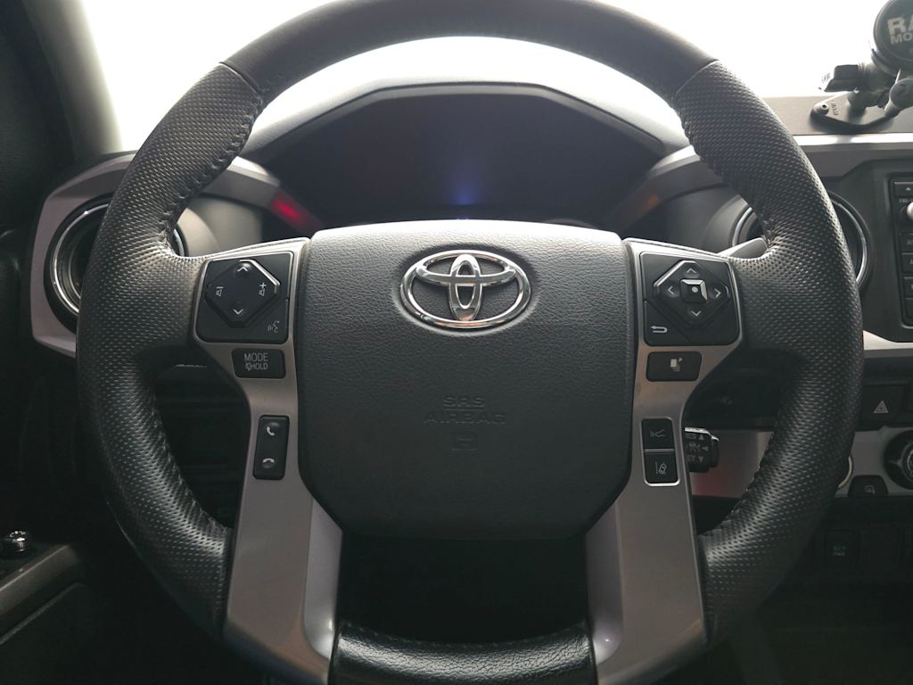 Thumbnail: 2018 Toyota Tacoma - 22