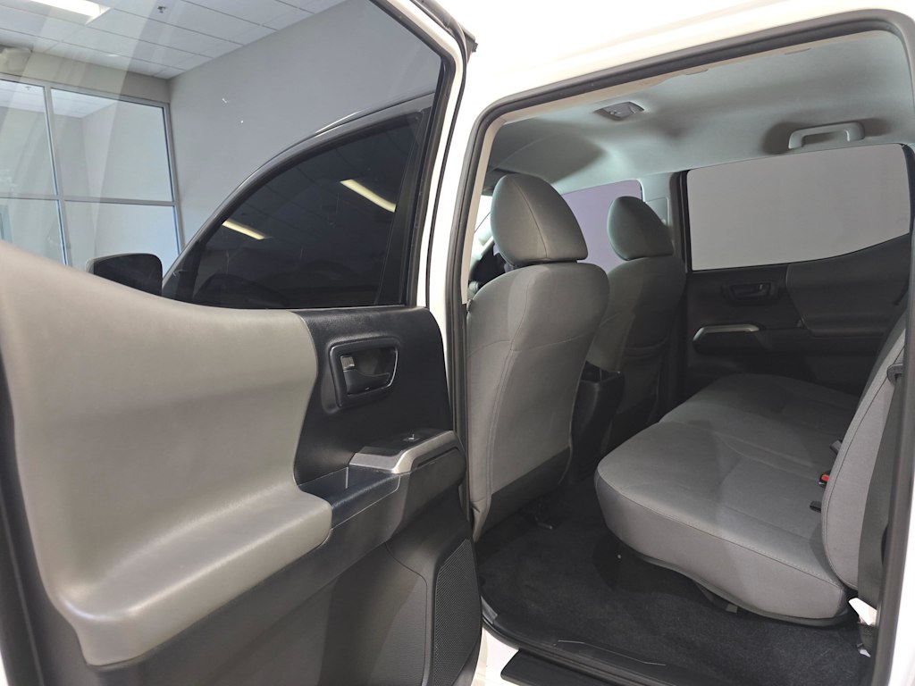 Thumbnail: 2018 Toyota Tacoma - 29