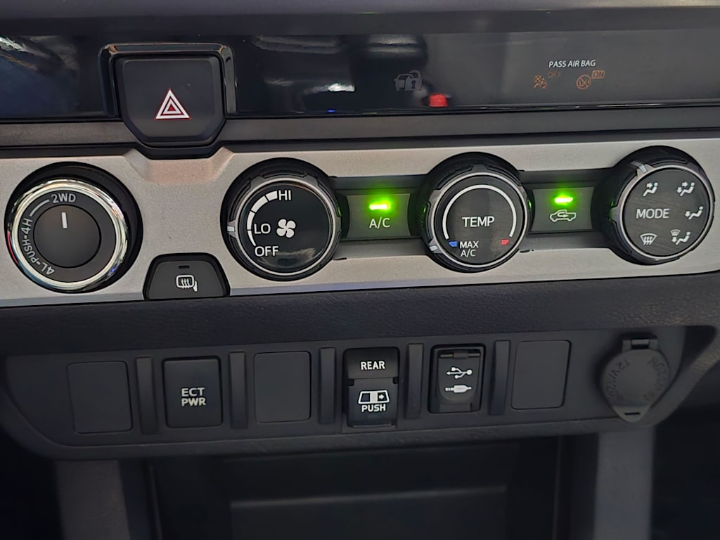 Thumbnail: 2018 Toyota Tacoma - 24