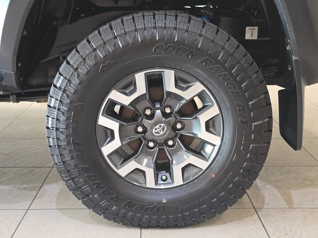 Thumbnail: 2020 Toyota Tacoma - 8