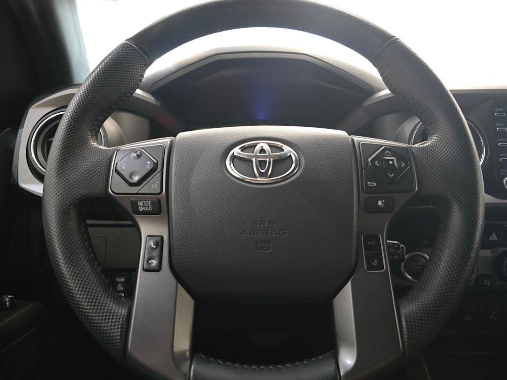 Thumbnail: 2020 Toyota Tacoma - 22