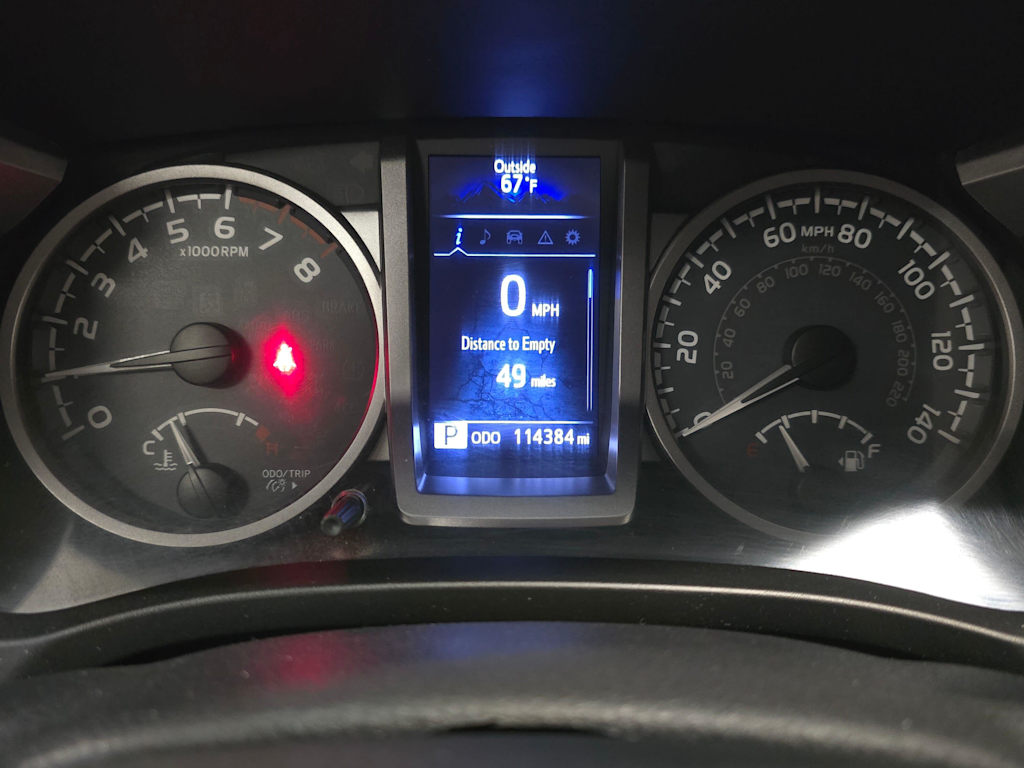 Thumbnail: 2018 Toyota Tacoma - 18